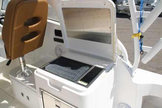 Slide: The Image of Albemarle 30 Express 2021 - 21