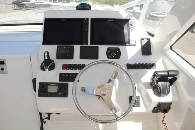 Slide: The Image of Albemarle 30 Express 2021 - 23