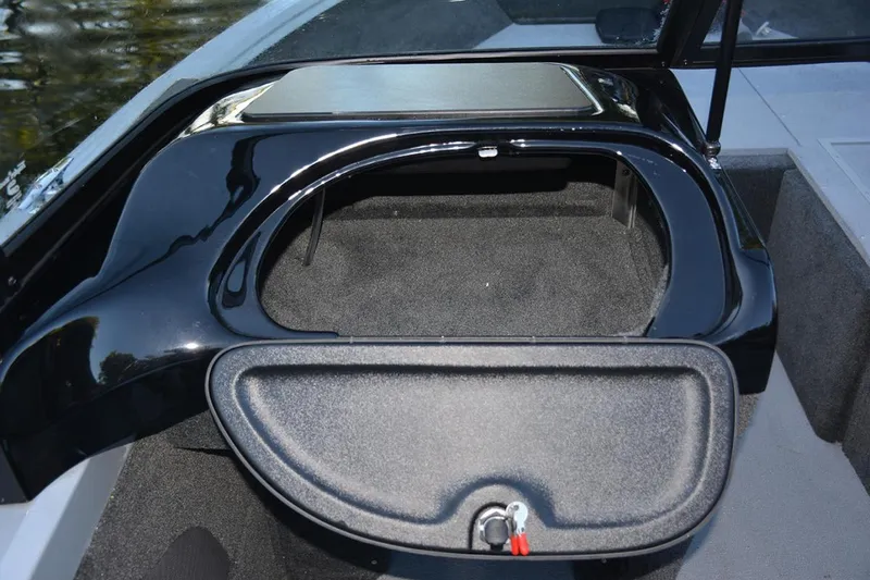 Slide: The Image of Manufacturer Provided Image: 2022 Smoker Craft Ultima 182 boat storage compartment. - 21