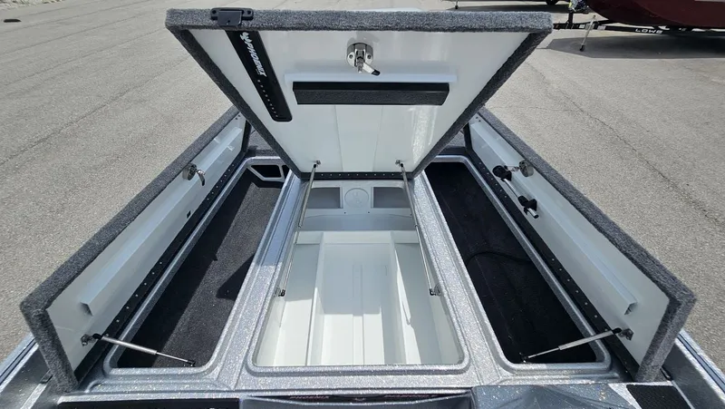 Slide: The Image of Phoenix Bass Boat 721 ZXL 2026 - 27