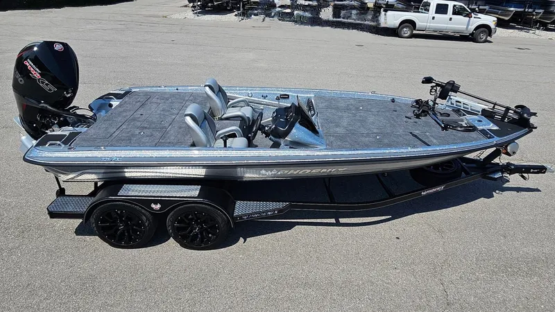 Slide: The Image of Phoenix Bass Boat 721 ZXL 2026 - 34