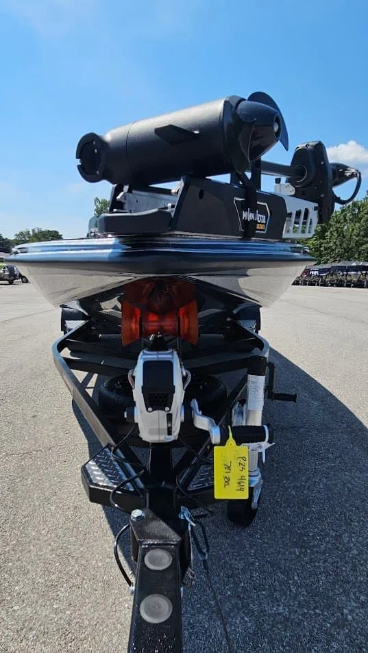 Slide: The Image of Phoenix Bass Boat 721 ZXL 2026 - 40