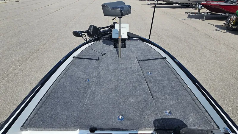 Slide: The Image of Phoenix Bass Boat 21 XE 2026 - 24