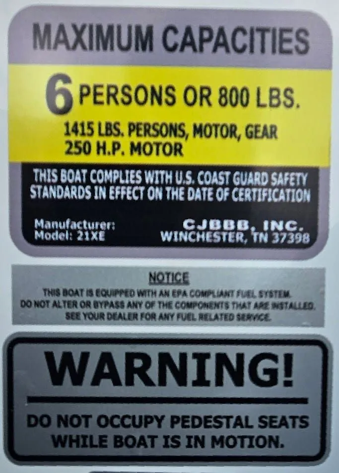 Slide: The Image of Phoenix Bass Boat 21 XE 2026 - 29