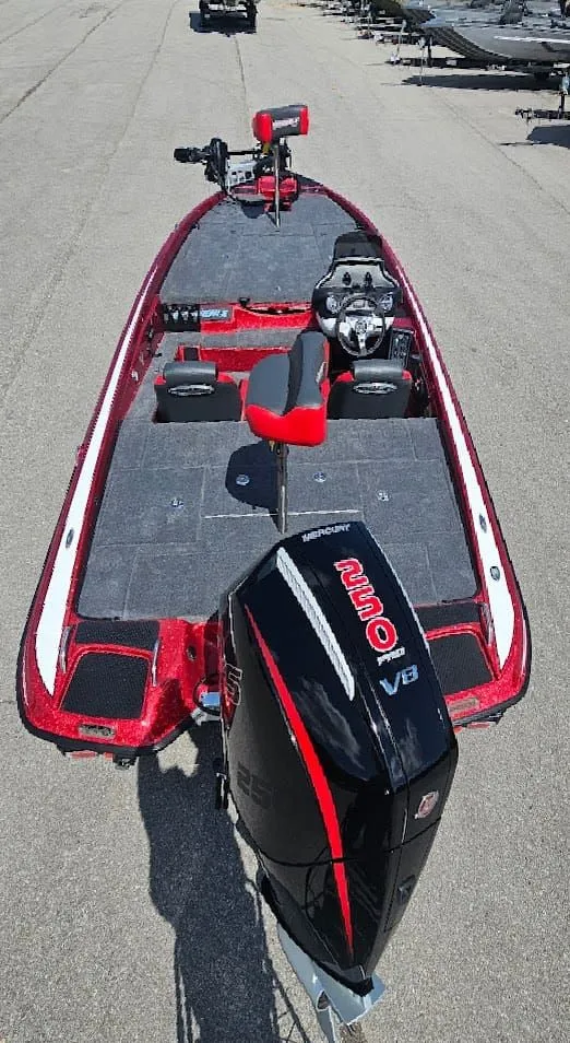 Slide: The Image of Phoenix Bass Boat 721 ZXL 2026 - 14