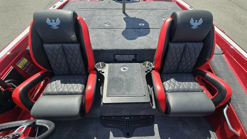 Slide: The Image of Phoenix Bass Boat 721 ZXL 2026 - 17