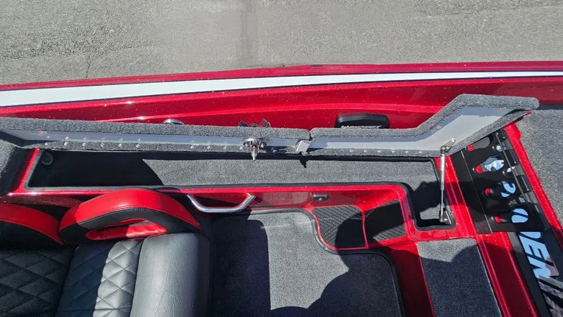 Slide: The Image of Phoenix Bass Boat 721 ZXL 2026 - 22