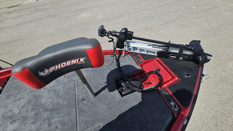 Slide: The Image of Phoenix Bass Boat 721 ZXL 2026 - 27