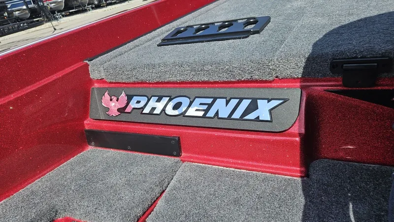 Slide: The Image of Phoenix Bass Boat 721 ZXL 2026 - 30