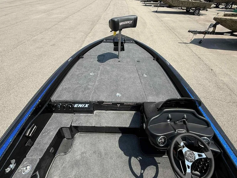 Slide: The Image of Phoenix Bass Boat 919 ZXL 2026 - 17