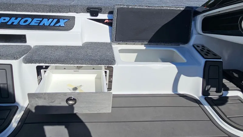 Slide: The Image of Phoenix Bass Boat 921 Elite X 2026 - 21