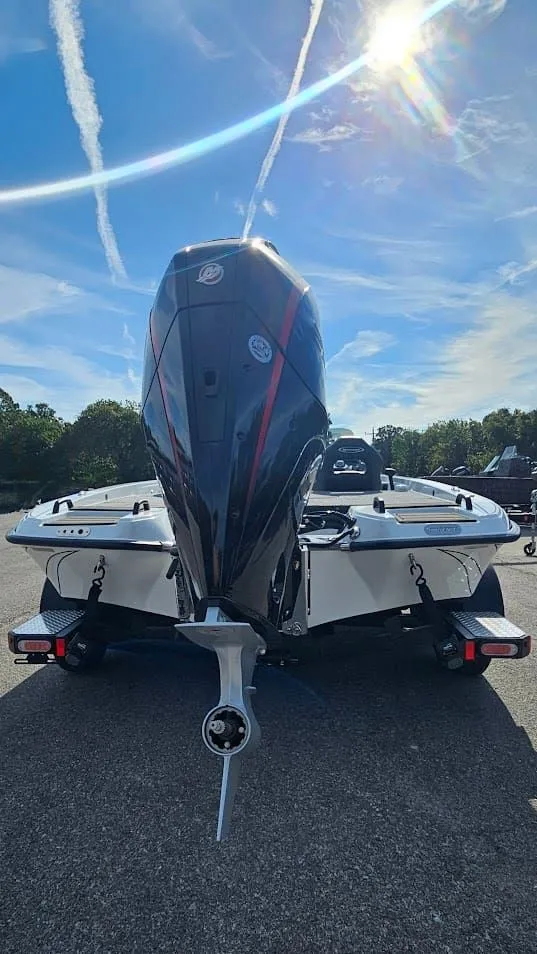 Slide: The Image of Phoenix Bass Boat 921 Elite X 2026 - 29