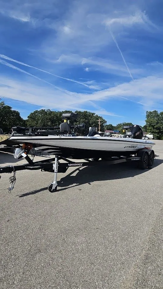 Slide: The Image of Phoenix Bass Boat 921 Elite X 2026 - 32