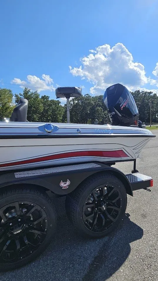 Slide: The Image of Phoenix Bass Boat 921 Elite X 2026 - 7