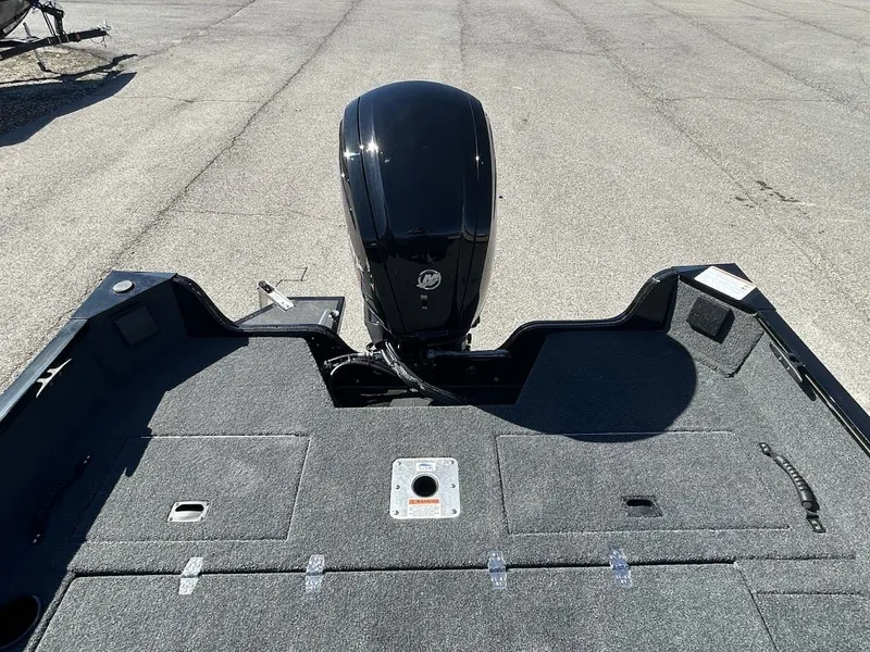 Slide: The Image of Lowe LOWE 2026 - 13