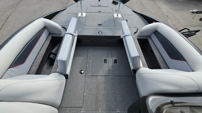 Slide: The Image of Lowe Sport Deck 224 2026 - 19