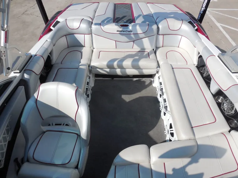 Slide: The Image of MasterCraft XStar 2014 - 12