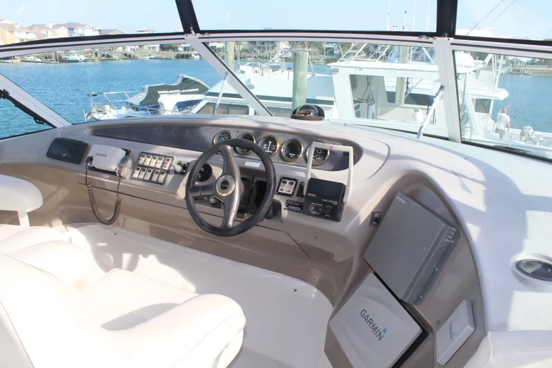 Slide: The Image of Carver Yachts 450 Voyager Pilothouse 2000 - 10
