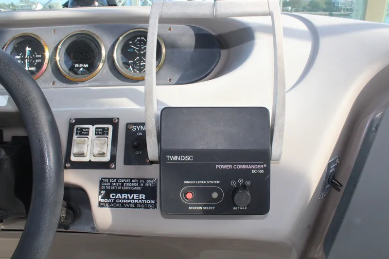 Slide: The Image of Carver Yachts 450 Voyager Pilothouse 2000 - 14