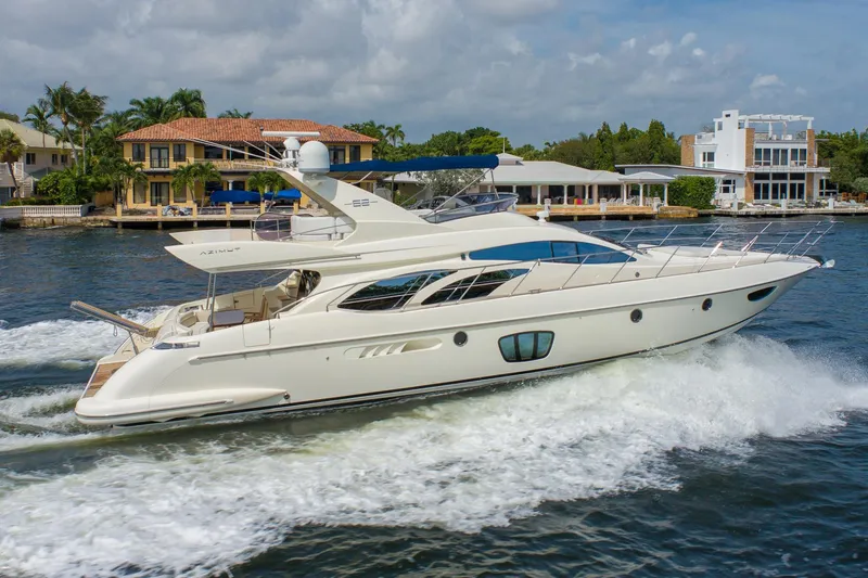 The Image of Luxury yacht Azimut 62E 2009 cruising on water, side view. - 0