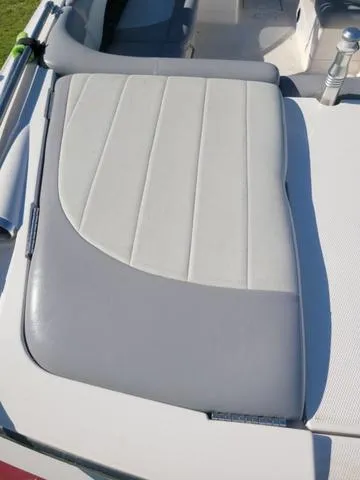 Slide: The Image of 2008 MasterCraft MariStar 245 boat upholstery in gray and white. - 10