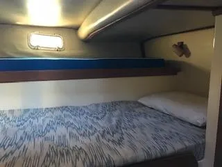 Slide: The Image of SINGLE BERTH - 13