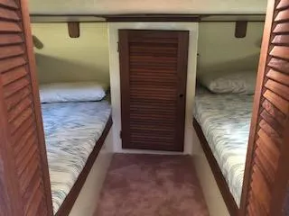 Slide: The Image of LOWER BERTH CABIN - 14