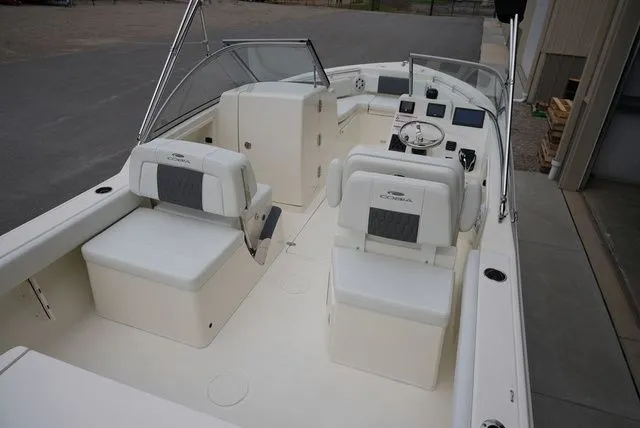 Slide: The Image of Cobia 220 Dual Console 2026 - 4