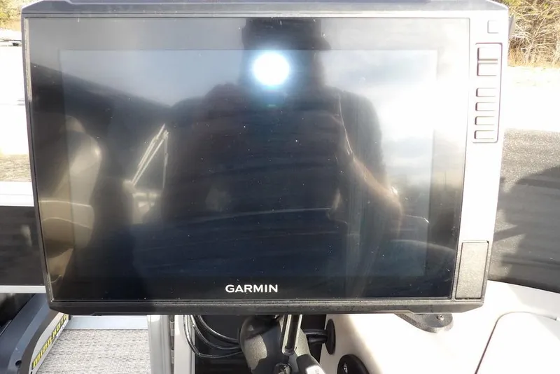 Slide: The Image of Garmin display on 2018 Bennington 23SF boat, reflecting sunlight. - 14