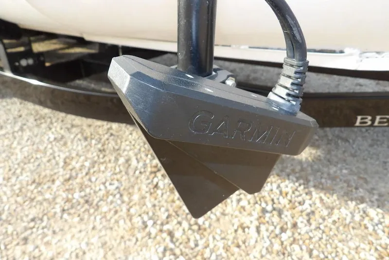 Slide: The Image of Garmin transducer on 2018 Bennington 23SF boat, close-up view. - 18