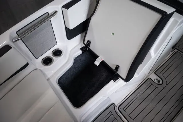 Slide: The Image of Yamaha 222S 2026 - 10