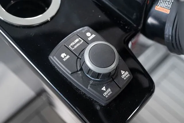 Slide: The Image of Yamaha 222S 2026 - 17