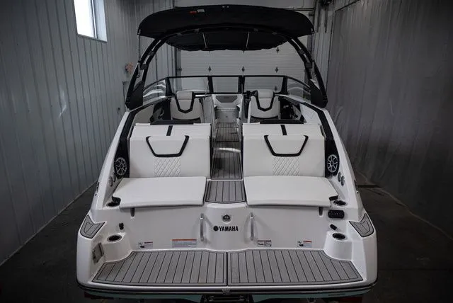 Slide: The Image of Yamaha 222S 2026 - 4