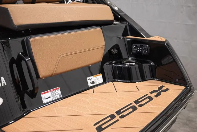 Slide: The Image of Yamaha 255XD 2026 - 21