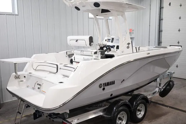 Slide: The Image of Yamaha 222 FSH Sport E 2026 - 4