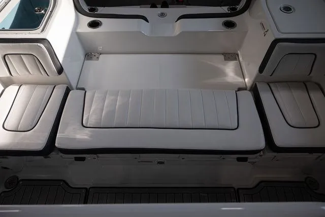 Slide: The Image of Yamaha 255 FSH Sport H 2026 - 16