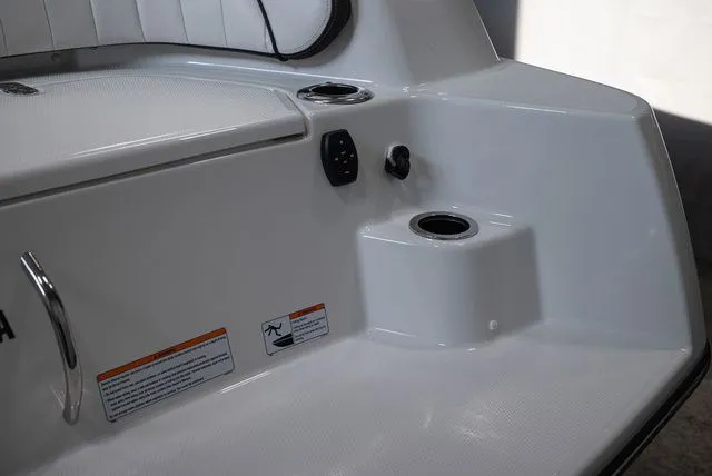 Slide: The Image of Yamaha 255 FSH Sport H 2026 - 19