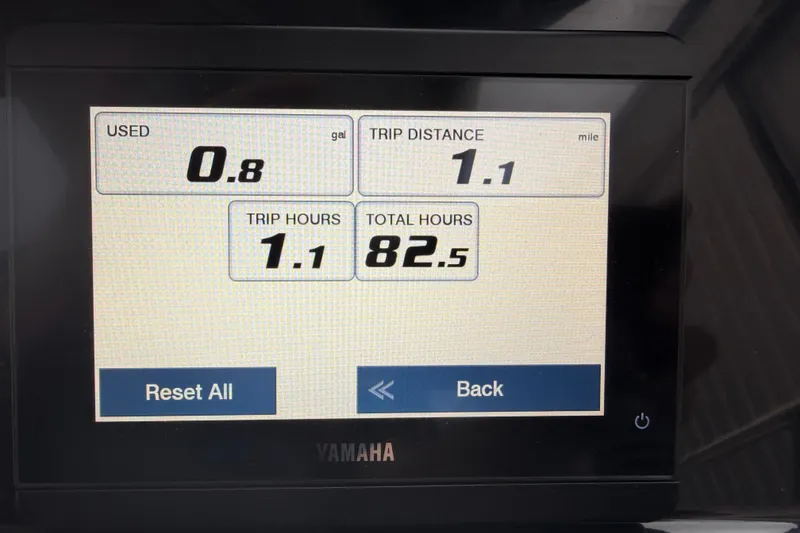 Slide: The Image of Yamaha display showing trip data for Jeanneau NC Weekender 795 Series 2, 2026 model. - 14