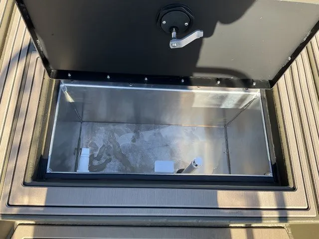 Slide: The Image of Thor Lake Hammer 1900 CC 2026 - 12