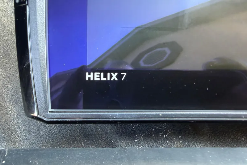 Slide: The Image of Helix 7 display on 2004 PlayCraft 22 Bay Charger boat dashboard. - 15
