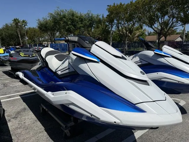 Slide: The Image of 2021 Yamaha WaveRunner FX Cruiser HO in blue and white. - 3