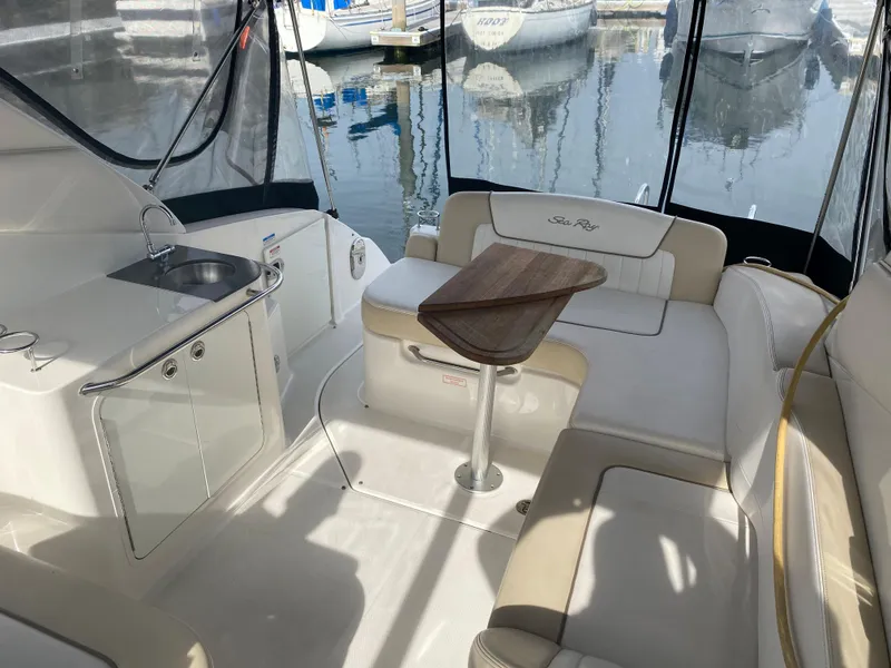 Slide: The Image of Interior of a 2012 Sea Ray Sundancer 280 yacht at the marina. - 13