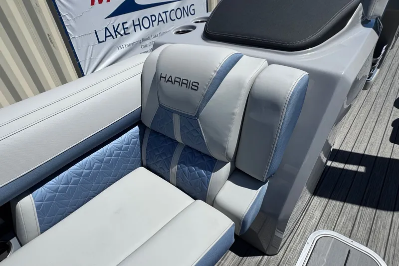 Slide: The Image of Harris Grand Mariner 250 2026 - 15