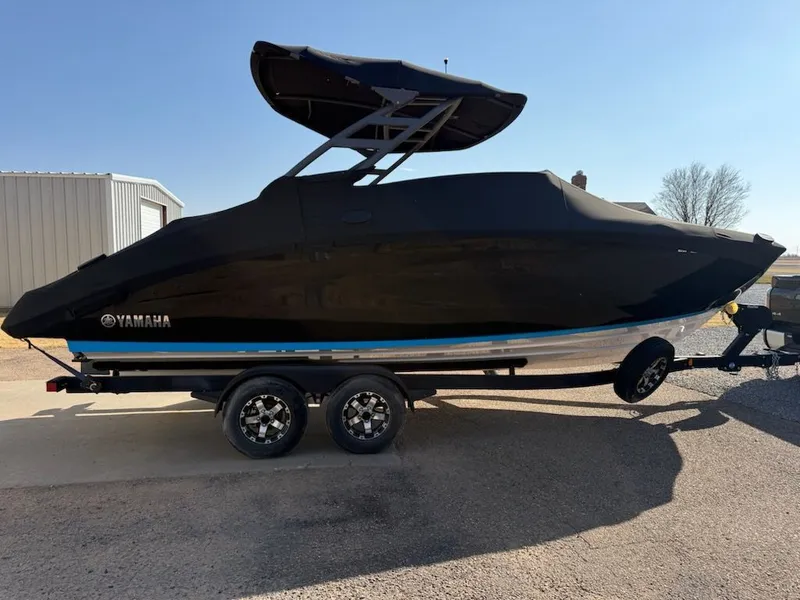 Slide: The Image of Yamaha 252SE 2021 - 10