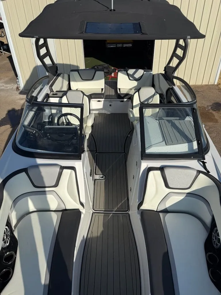 Slide: The Image of Yamaha 252SE 2021 - 3