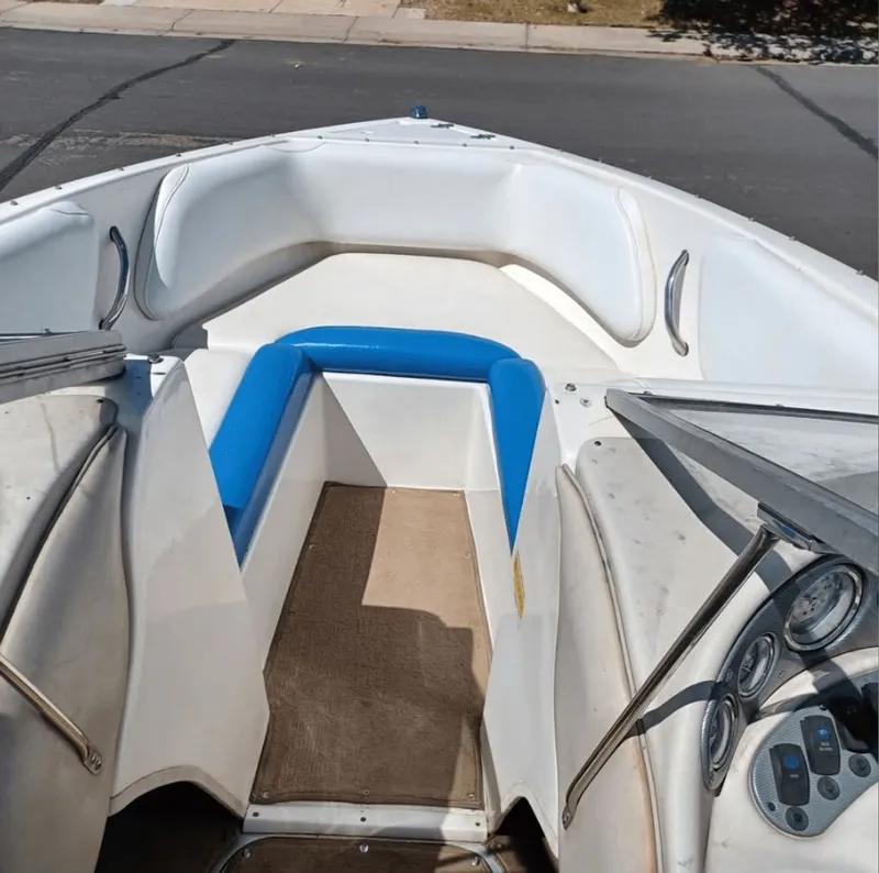 Slide: The Image of Mariah SE 2006 - 4