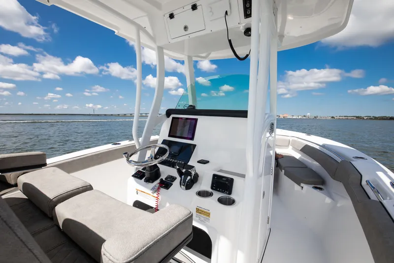 Slide: The Image of Sea Pro 262 2024 - 9