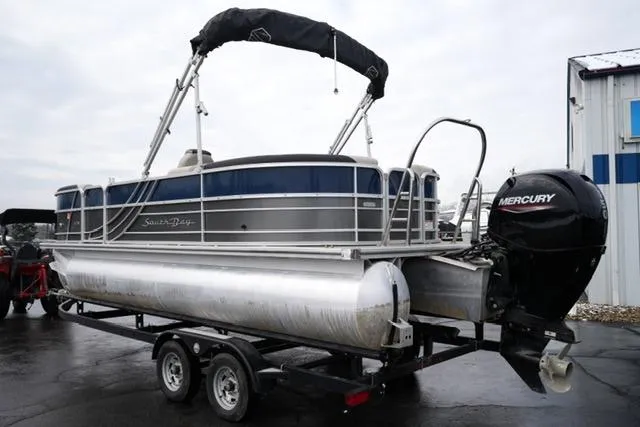 Slide: The Image of 2022 South Bay 222RS LE pontoon boat on trailer with Mercury outboard motor. - 7
