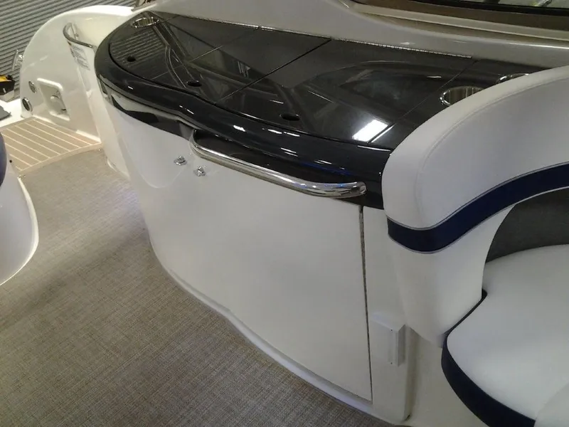 Slide: The Image of Formula 370 Super Sport 2018 - 30