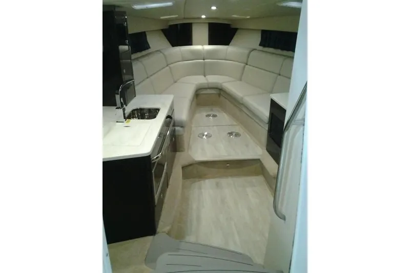 Slide: The Image of Formula 370 Super Sport 2018 - 40